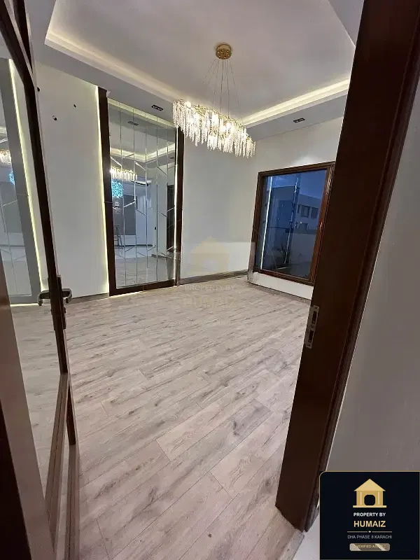 500 Sq. Yd. 6-Bedroom Luxury Villa in Zone C For Sale in DHA Phase 8 Karachi — Photograph 12