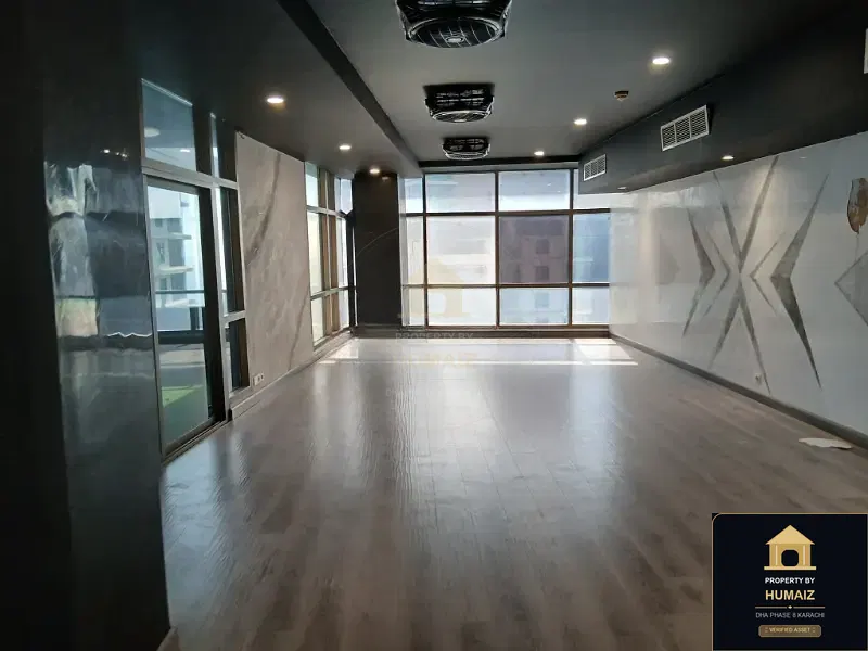 3-Bedroom Luxury Apartment (Sea Facing, 5 Bath, Suite 28) at Pearl Towers For Sale in DHA Phase 8 Karachi — Photograph 2