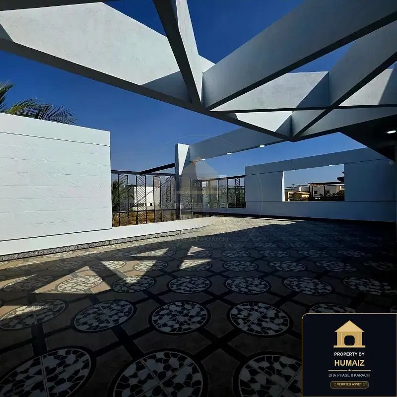 666 Sq. Yd. 5-Bedroom Luxury Villa (6 Bath, Residence 6) in DHA Phase 8 For Sale in DHA Phase 8 Karachi — Photograph 5
