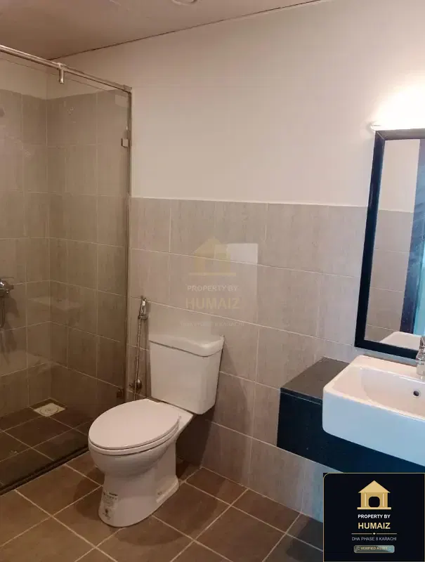 3-Bedroom Luxury Apartment (Boulevard Facing, 5 Bath, Suite 27) at The Views For Sale in DHA Phase 8 Karachi — Photograph 8