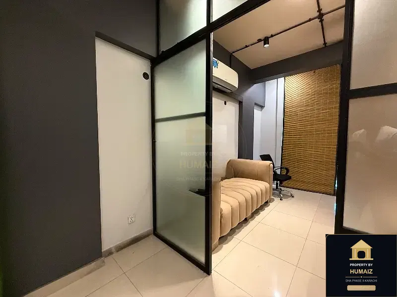 50 Sq. Yd. Corporate Office Space on Zulfiqar Commercial For Rent in DHA Phase 8 Karachi — Photograph 10