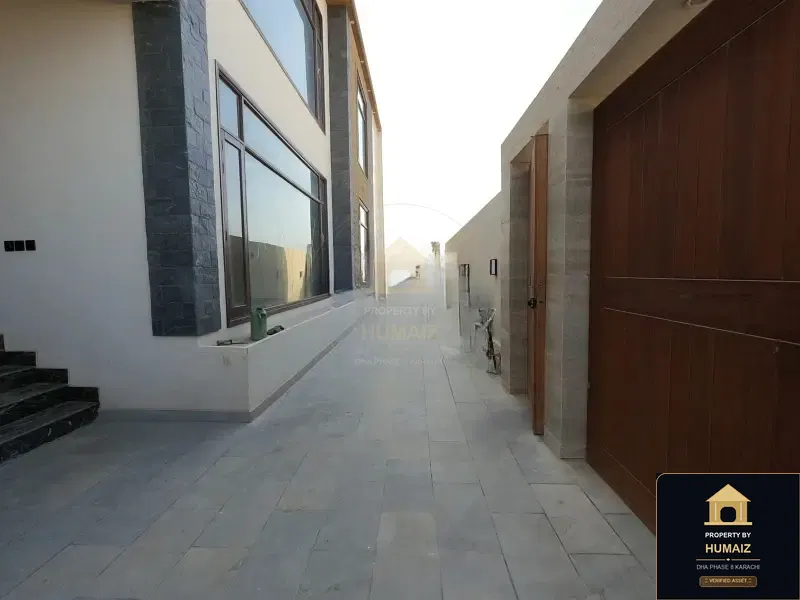 500 Sq. Yd. 6-Bedroom Luxury Villa (Basement, 6 Bath, Residence 112) in DHA Phase 8 For Sale in DHA Phase 8 Karachi — Photograph 4