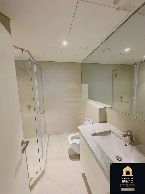 3-Bedroom Luxury Apartment (Sea Facing, 5 Bath, Suite 13) at The Views For Sale in DHA Phase 8 Karachi — Photograph 10