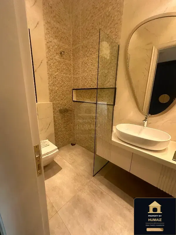 2-Bedroom Luxury Apartment (Sea Facing, 3 Bath, Suite 77) at HMR Waterfront For Sale in DHA Phase 8 Karachi — Photograph 5