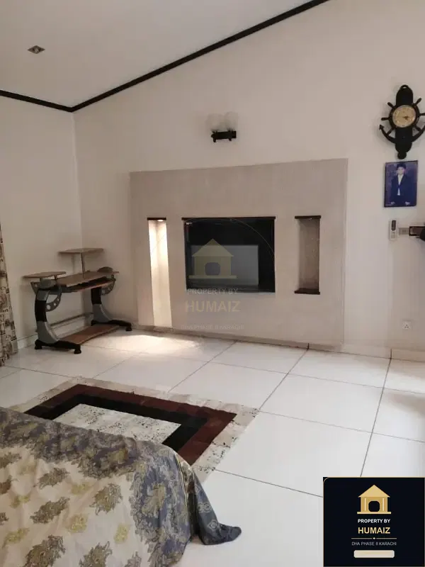 1,000 Sq. Yd. 6-Bedroom Luxury Villa (West Open, 6 Bath, Residence 40) in DHA Phase 8 For Sale in DHA Phase 8 Karachi — Photograph 7