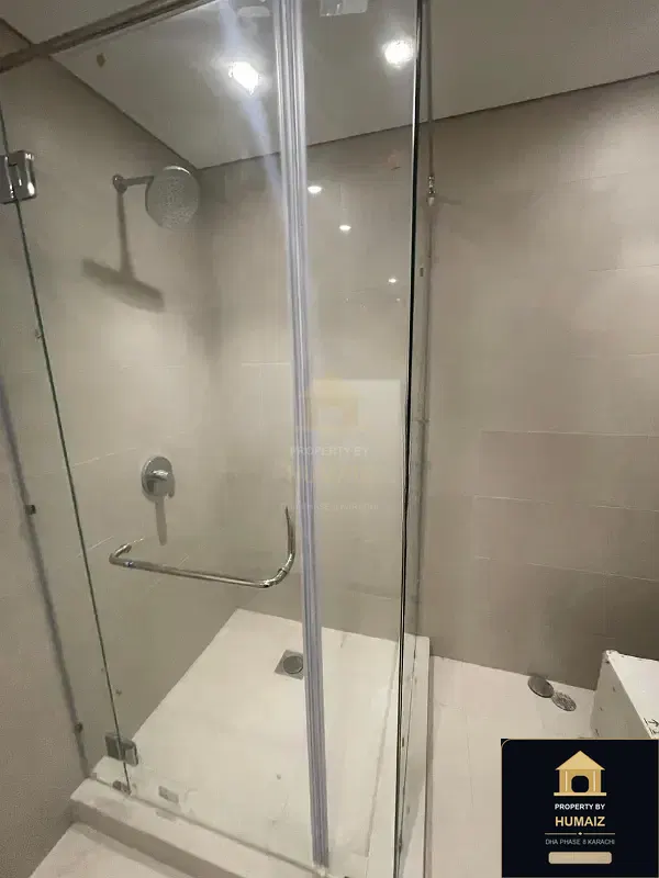 3-Bedroom Luxury Apartment (Sea Facing, 5 Bath, Suite 6) at The Views For Sale in DHA Phase 8 Karachi — Photograph 8