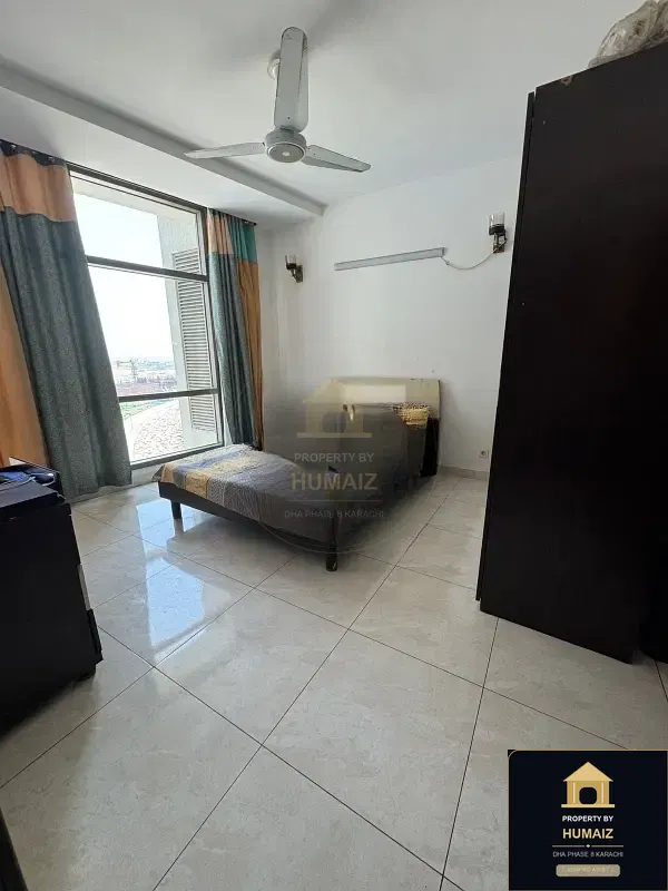 3-Bedroom Luxury Apartment (Sea Facing, 5 Bath, Suite 31) at Pearl Towers For Sale in DHA Phase 8 Karachi — Photograph 7