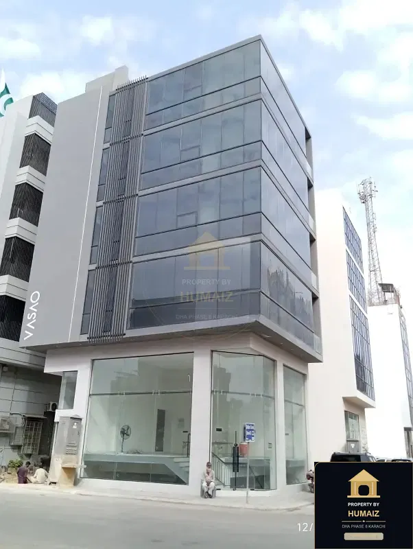 131 Sq. Yd. Corporate Office Space on Zulfiqar Commercial For Rent in DHA Phase 8 Karachi — Photograph 2