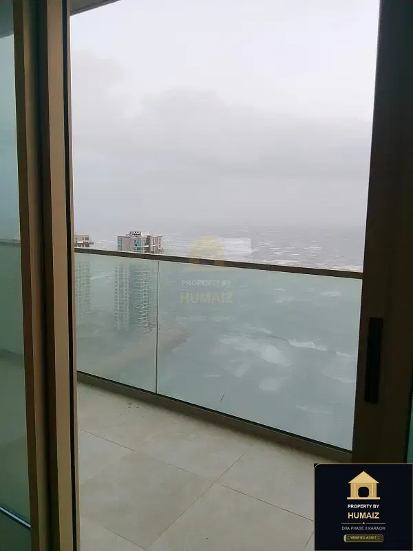 2-Bedroom Luxury Apartment (Sea Facing, 3 Bath, Suite 5) at Emaar Oceanfront For Sale in DHA Phase 8 Karachi — Photograph 16