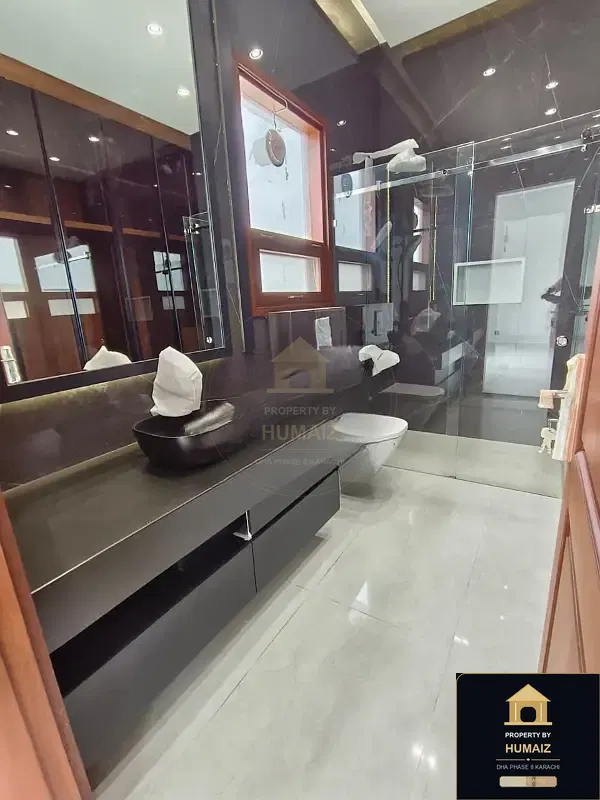 500 Sq. Yd. 7-Bedroom Luxury Villa in Khayaban-e-Bahria For Sale in DHA Phase 8 Karachi — Photograph 12