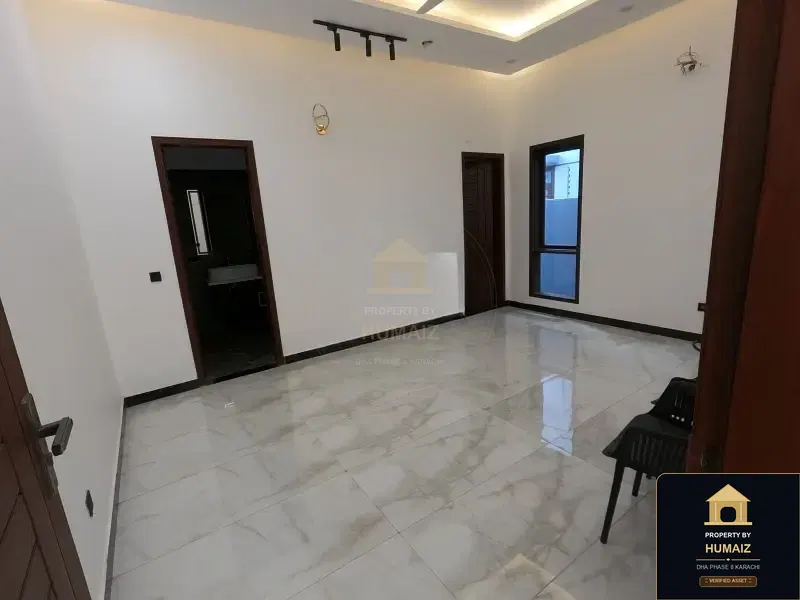 500 Sq. Yd. 6-Bedroom Luxury Villa (West Open, 6 Bath, Residence 7) in Khayaban-e-Shujaat For Sale in DHA Phase 8 Karachi — Photograph 12