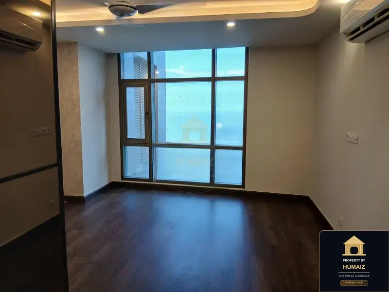 3-Bedroom Luxury Apartment (Sea Facing, 5 Bath, Suite 28) at Pearl Towers For Sale in DHA Phase 8 Karachi — Photograph 8