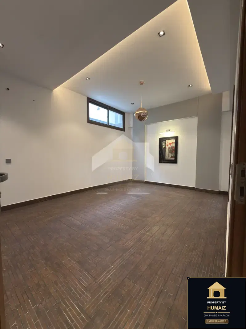 500 Sq. Yd. 6-Bedroom Luxury Villa (Private Pool, 6 Bath, Residence 127) in DHA Phase 8 For Sale in DHA Phase 8 Karachi — Photograph 22