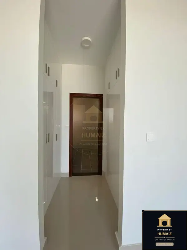 3-Bedroom Luxury Apartment (4 Bath, Suite 14) at Pearl Towers For Rent in DHA Phase 8 Karachi — Photograph 6