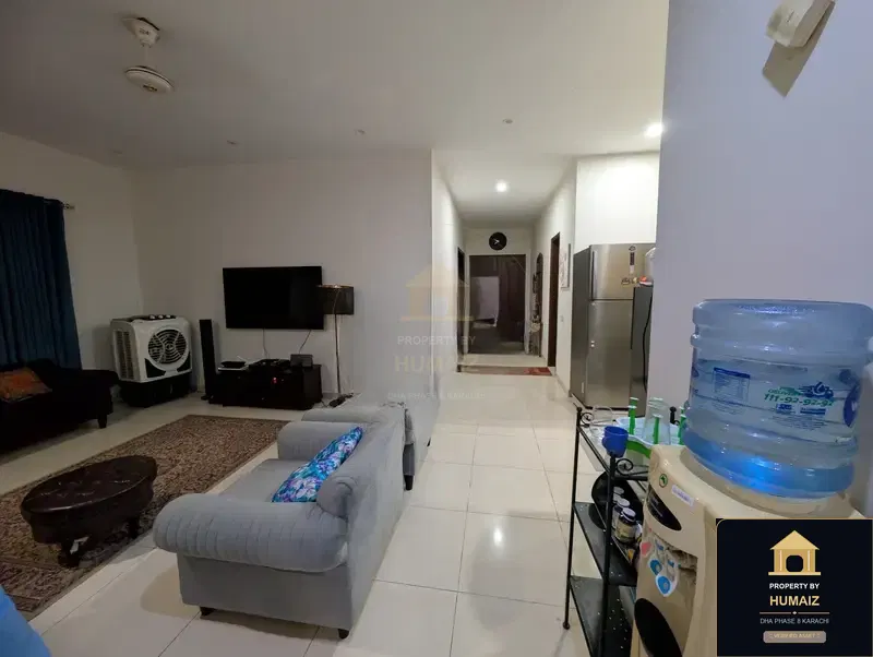 3-Bedroom Upper/Lower Portion (4 Bath, Unit 42) in DHA Phase 8 For Rent in DHA Phase 8 Karachi — Photograph 5