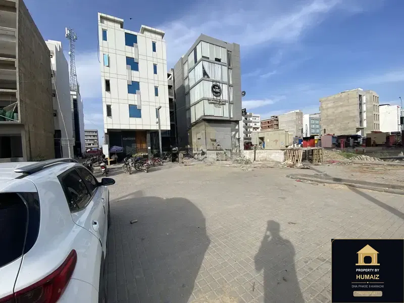 200 Sq. Yd. Commercial Retail Shop (Corner, Unit 3) on Zulfiqar Commercial For Rent in DHA Phase 8 Karachi — Photograph 3
