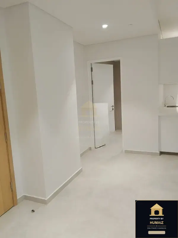 3-Bedroom Luxury Apartment (Sea Facing, 5 Bath, Suite 8) at Emaar Oceanfront For Rent in DHA Phase 8 Karachi — Photograph 5