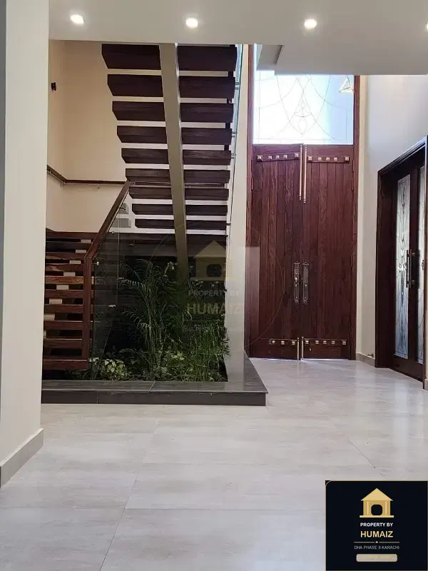 500 Sq. Yd. 6-Bedroom Luxury Villa (6 Bath, Residence 90) in DHA Phase 8 For Sale in DHA Phase 8 Karachi — Photograph 14