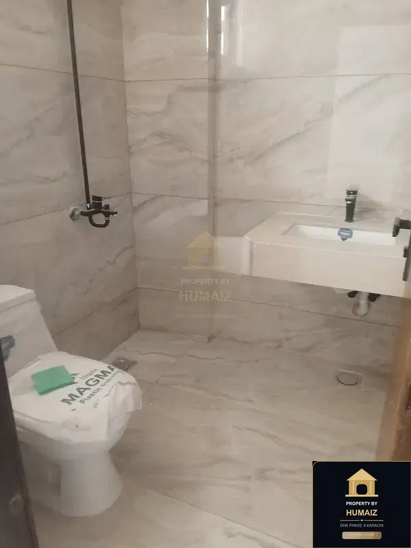 3-Bedroom Luxury Apartment (3 Bath, Suite 16) on Al-Murtaza Commercial For Rent in DHA Phase 8 Karachi — Photograph 5