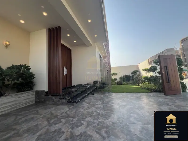 500 Sq. Yd. 6-Bedroom Luxury Villa (West Open, 6 Bath, Residence 121) in DHA Phase 8 For Sale in DHA Phase 8 Karachi — Photograph 5