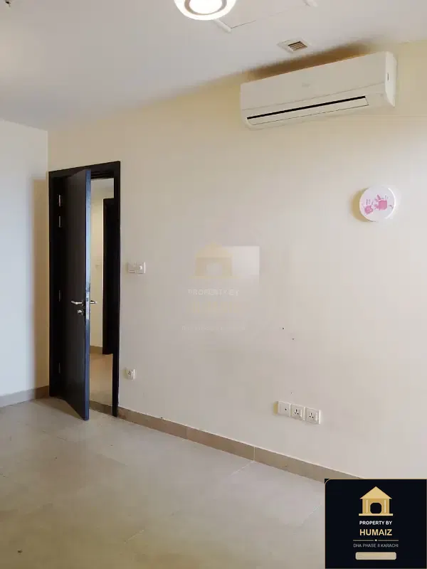 4-Bedroom Luxury Apartment (5 Bath, Suite 5) at Coral Towers For Rent in DHA Phase 8 Karachi — Photograph 30