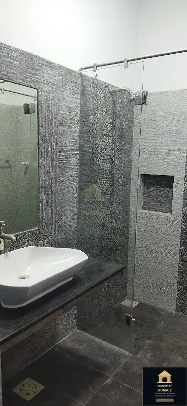 3-Bedroom Luxury Apartment (Brand New, 4 Bath, Suite 6) on Al-Murtaza Commercial For Rent in DHA Phase 8 Karachi — Photograph 5