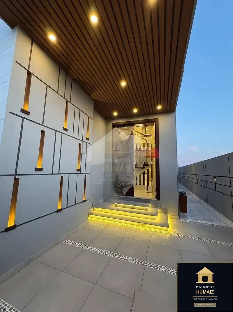 300 Sq. Yd. 5-Bedroom Luxury Villa (Basement, 5 Bath, Residence 2) in DHA Phase 8 For Sale in DHA Phase 8 Karachi — Photograph 11