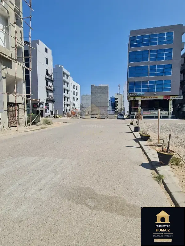 111 Sq. Yd. Corporate Office Space on Zulfiqar Commercial For Sale in DHA Phase 8 Karachi — Photograph 3