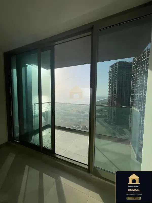 2-Bedroom Luxury Apartment (Sea Facing, 3 Bath, Suite 17) at The Views For Sale in DHA Phase 8 Karachi — Photograph 8