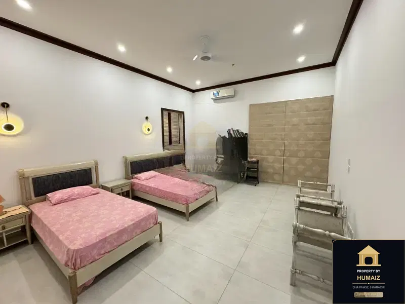 700 Sq. Yd. 6-Bedroom Luxury Villa on Khayaban-e-Faisal For Rent in DHA Phase 8 Karachi — Photograph 10