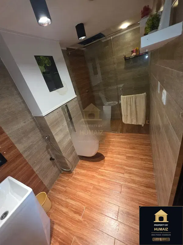 2-Bedroom Luxury Apartment (Sea Facing, 3 Bath, Suite 24) at Pearl Towers For Rent in DHA Phase 8 Karachi — Photograph 16