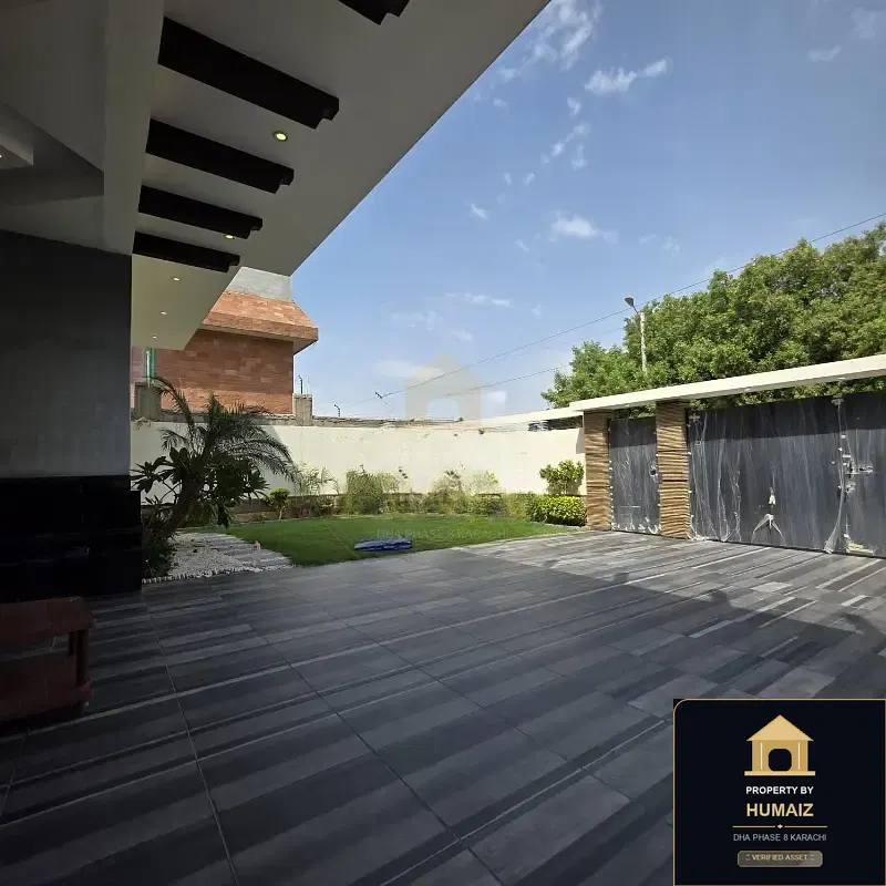 666 Sq. Yd. 6-Bedroom Luxury Villa (Basement, 6 Bath, Residence 14) in DHA Phase 8 For Sale in DHA Phase 8 Karachi — Photograph 9