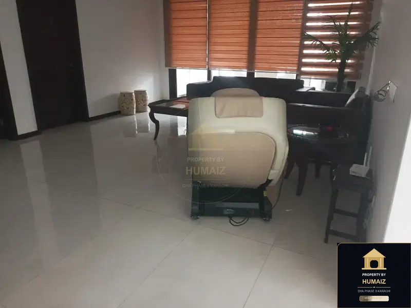 500 Sq. Yd. 5-Bedroom Luxury Villa (Basement, 6 Bath, Residence 5) on Zulfiqar Commercial For Sale in DHA Phase 8 Karachi — Photograph 9