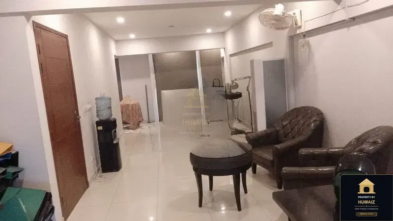 100 Sq. Yd. Commercial Building (Basement, Unit 3) in DHA Phase 8 For Sale in DHA Phase 8 Karachi — Photograph 3