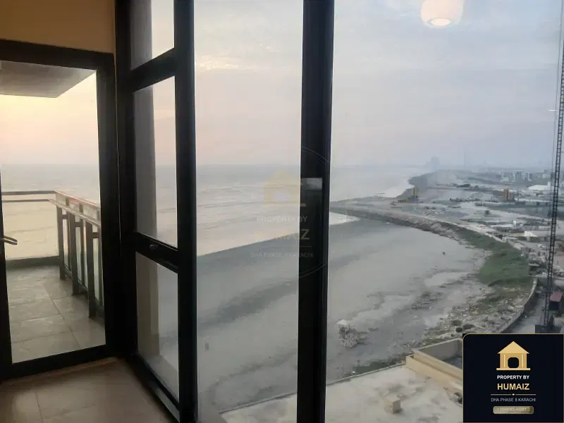 1-Bed Luxury Penthouse (Penthouse, 1 Bath, Suite 6) at HMR Waterfront For Sale in DHA Phase 8 Karachi — Photograph 3