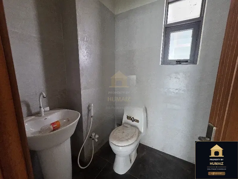 467 Sq. Yd. Corporate Office Space on Khayaban-e-Shaheen For Rent in DHA Phase 8 Karachi — Photograph 4