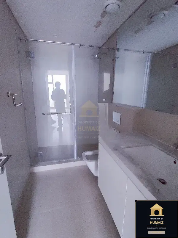 2-Bedroom Luxury Apartment (Brand New, 3 Bath, Suite 22) at The Views For Rent in DHA Phase 8 Karachi — Photograph 18