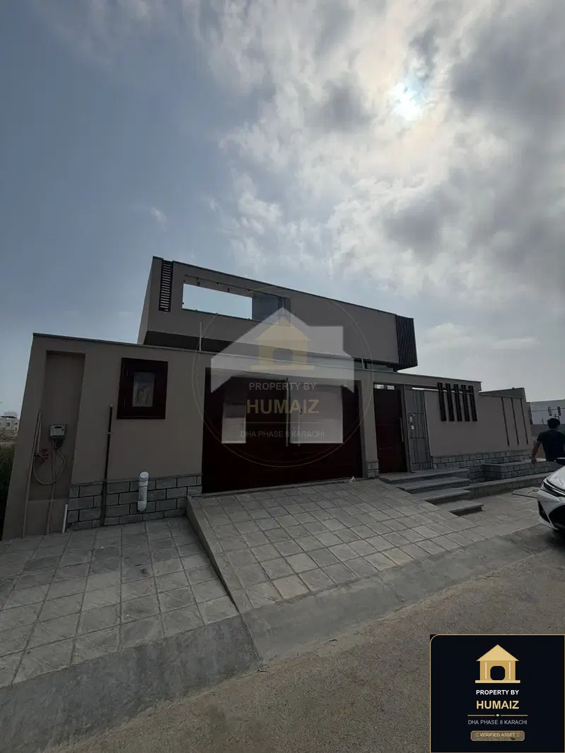 500 Sq. Yd. 3-Bedroom Luxury Villa in Zone B For Sale in DHA Phase 8 Karachi — Photograph 3