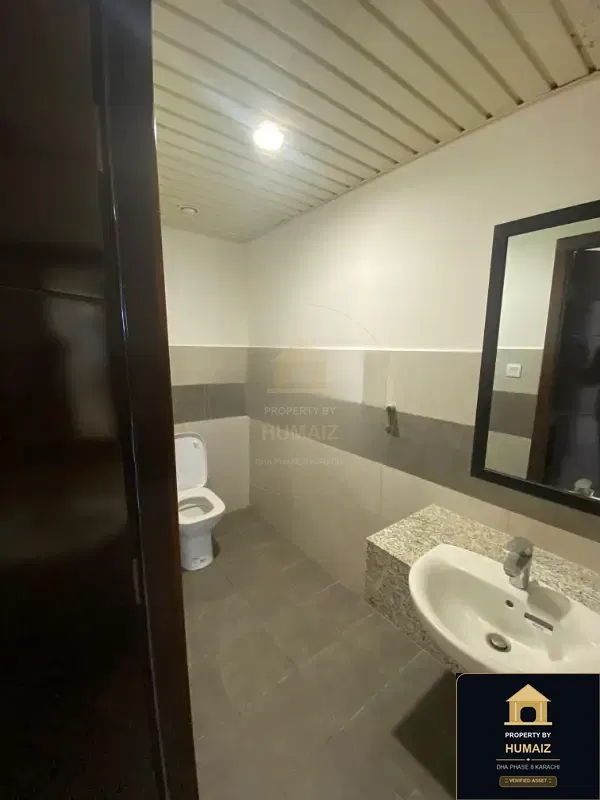 3-Bedroom Luxury Apartment (Private Pool, 5 Bath, Suite 13) at Pearl Towers For Rent in DHA Phase 8 Karachi — Photograph 4