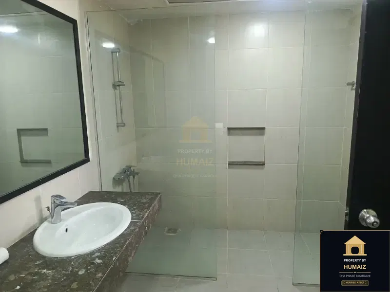 3-Bedroom Luxury Apartment (Sea Facing, 5 Bath, Suite 2) at Coral Towers For Sale in DHA Phase 8 Karachi — Photograph 16