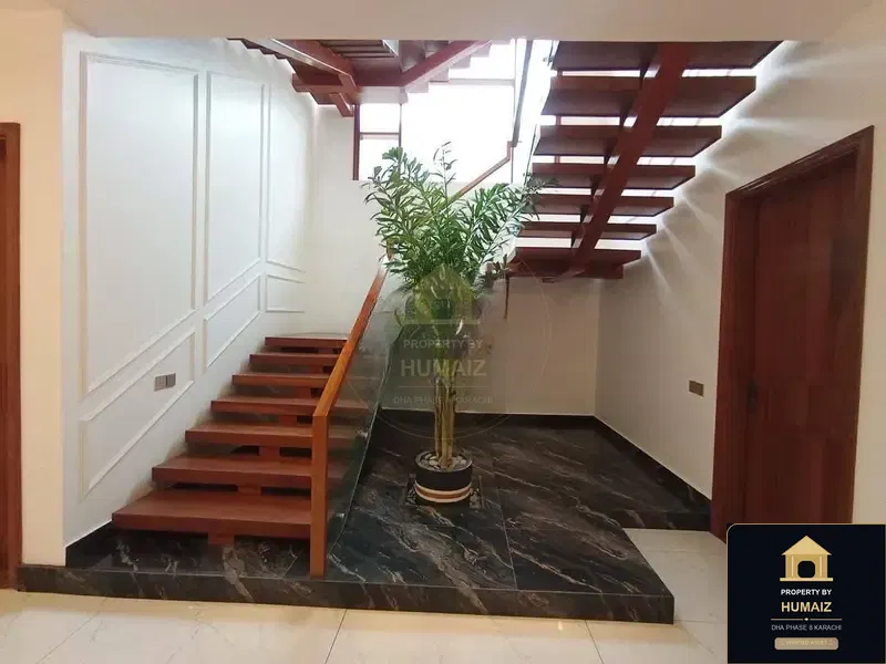 500 Sq. Yd. 6-Bedroom Luxury Villa (Basement, 6 Bath, Residence 4) in Zone A For Sale in DHA Phase 8 Karachi — Photograph 7