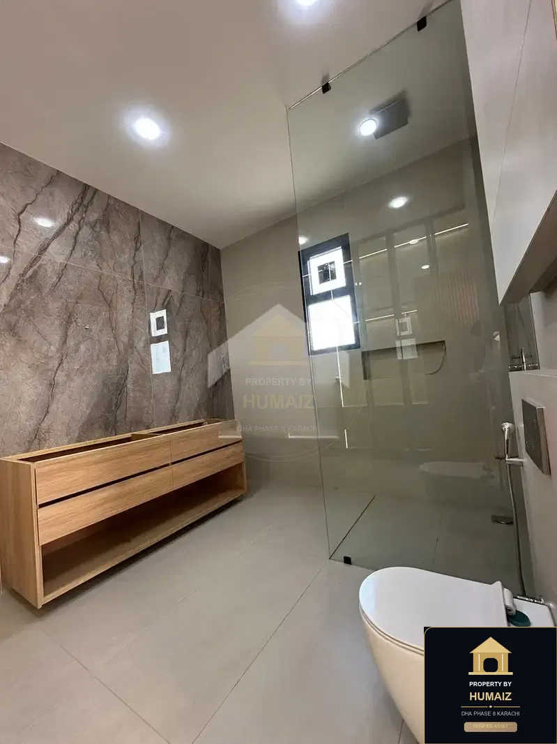 1,000 Sq. Yd. 5-Bedroom Luxury Villa (West Open, 6 Bath, Residence 1) in Zone A For Sale in DHA Phase 8 Karachi — Photograph 12