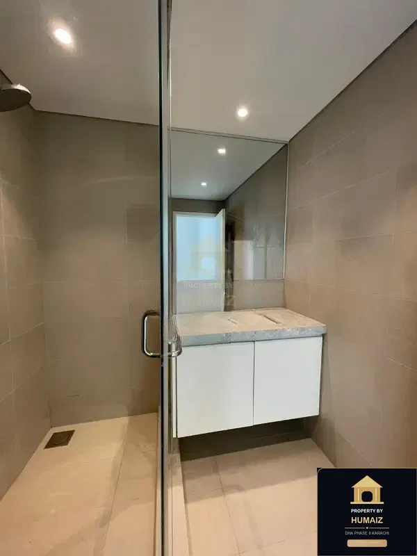 1-Bedroom Luxury Apartment (Sea Facing, 2 Bath, Suite 2) at The Views For Rent in DHA Phase 8 Karachi — Photograph 14