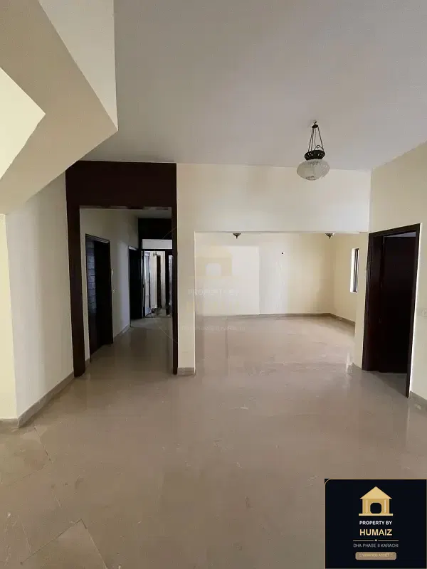 600 Sq. Yd. 5-Bedroom Luxury Villa in DHA Phase 8 For Rent in DHA Phase 8 Karachi — Photograph 11