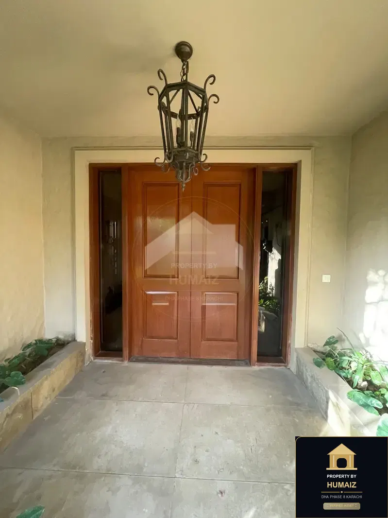 1,000 Sq. Yd. 6-Bedroom Luxury Villa (Basement, 6 Bath, Residence 11) in DHA Phase 8 For Rent in DHA Phase 8 Karachi — Photograph 5
