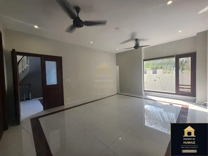 500 Sq. Yd. 6-Bedroom Luxury Villa (Basement, 7 Bath, Residence 5) in DHA Phase 8 For Rent in DHA Phase 8 Karachi — Photograph 3