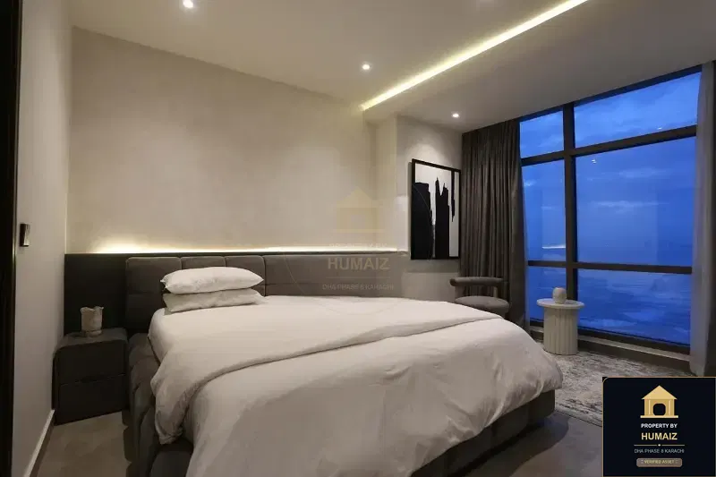 4-Bedroom Luxury Apartment (Sea Facing, 5 Bath, Suite 10) at Pearl Towers For Rent in DHA Phase 8 Karachi — Photograph 13