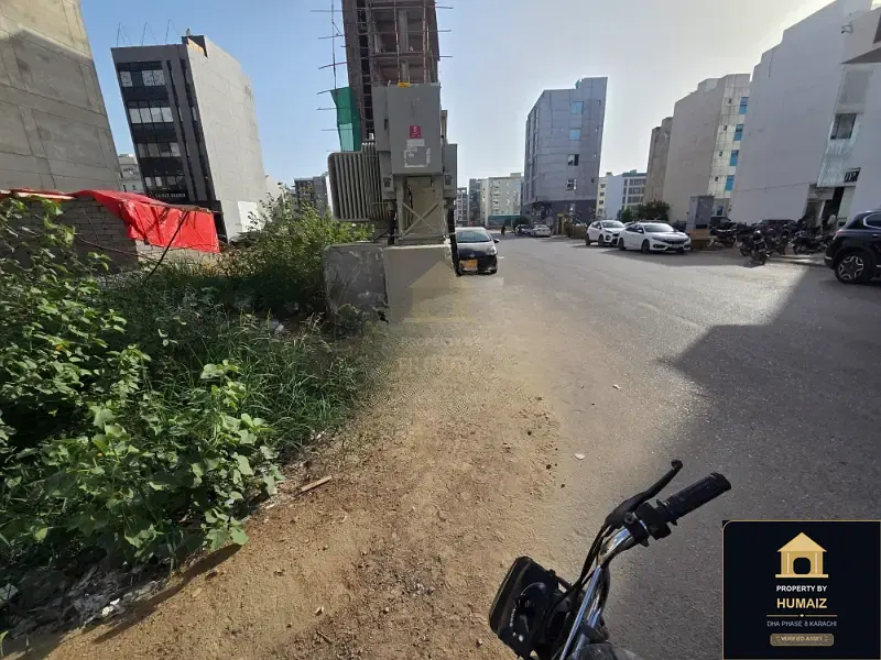 83 Sq. Yd. Commercial Retail Shop (Corner, 1 Bath, Unit 1) on Zulfiqar Commercial For Rent in DHA Phase 8 Karachi — Photograph 4