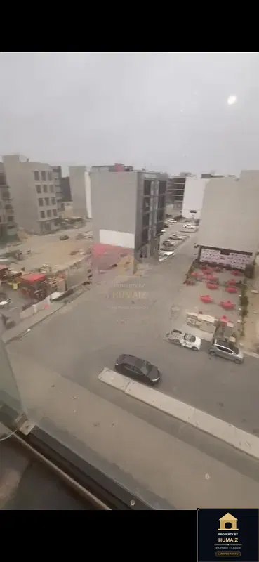 111 Sq. Yd. Corporate Office Space (Corner, Unit 2) on Zulfiqar Commercial For Rent in DHA Phase 8 Karachi — Photograph 6