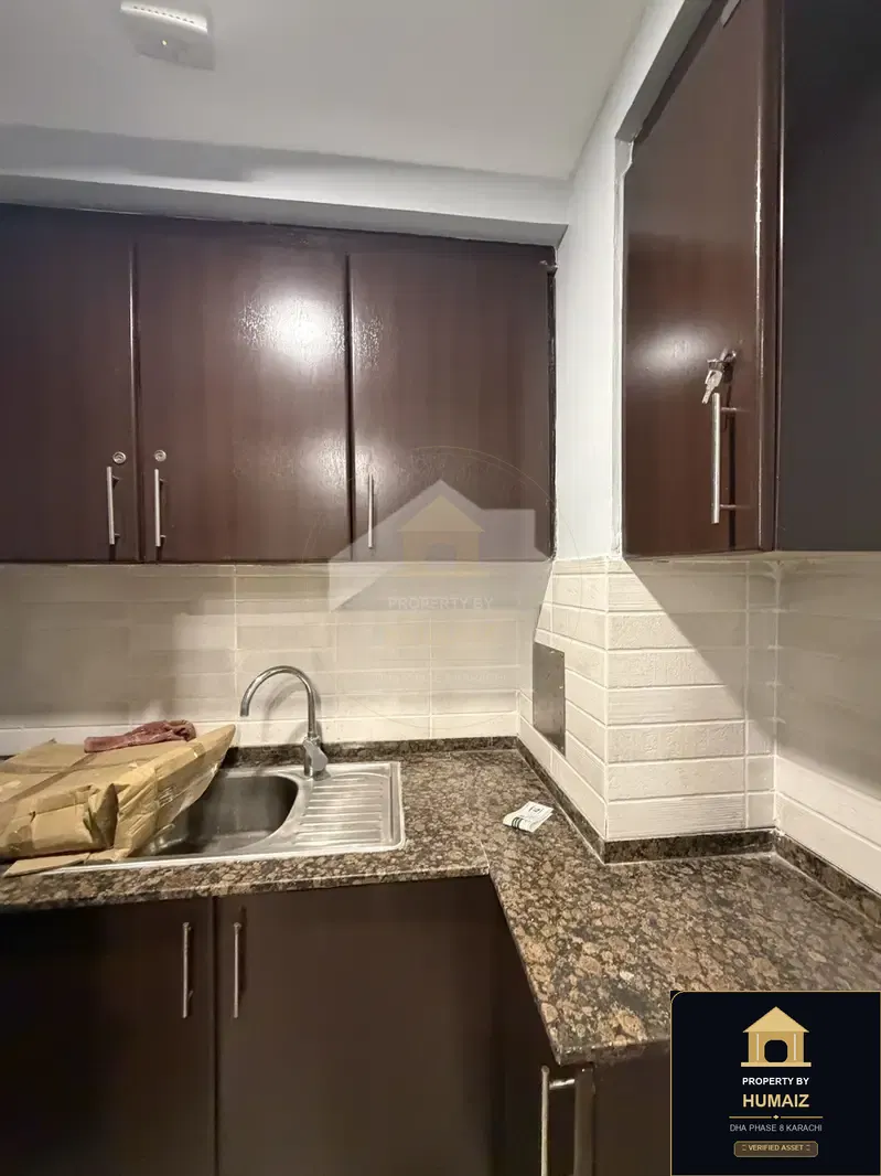 1-Bedroom Luxury Apartment (Sea Facing, 1 Bath, Suite 3) at Emaar Oceanfront For Sale in DHA Phase 8 Karachi — Photograph 5
